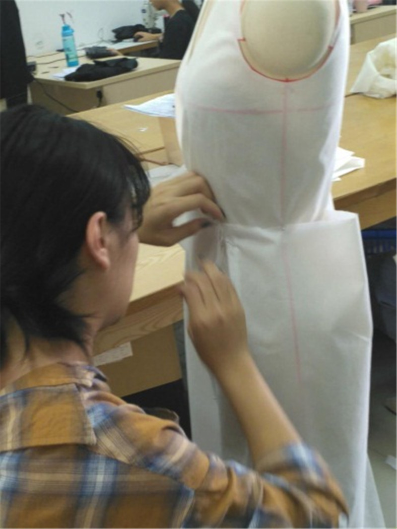 a03.jpg a03.jpg
